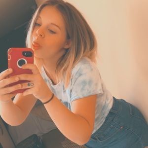 Meet your Posher, Melanie